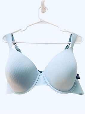 Vince Camuto 38C Baby Blue T-Shirt Bra size 38 C